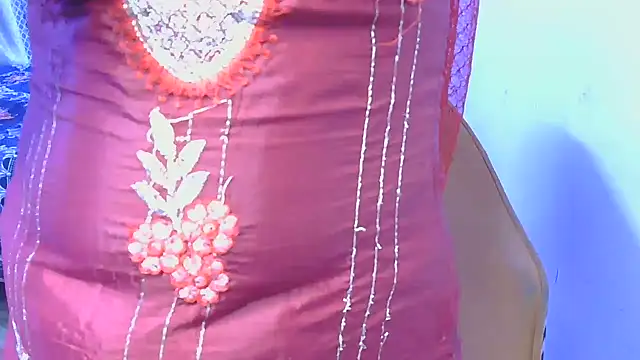Snapshot of bold-smirthii chatting on 06/11/26, 04:53 bold-smirthii online show from 06/11/26, 04:53