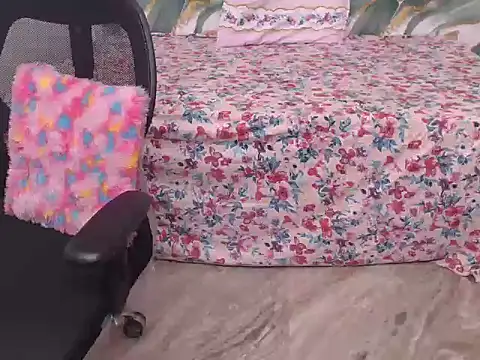 bold-smirthii online show from 02/26/26, 04:34