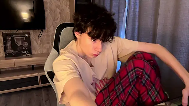 Eddy Blare online show from 12/22/25, 07:52