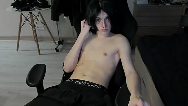 Snapshot of JohnGaliano chatting on 05/16/26, 07:35 JohnGaliano online show from 05/16/26, 07:35