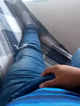 Snapshot of mel-0987 chatting on 04/15/26, 10:43 mel-0987 online show from 04/15/26, 10:43