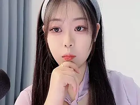 Snapshot of smalldaisy chatting on 01/07/26, 01:54 smalldaisy online show from 01/07/26, 01:54