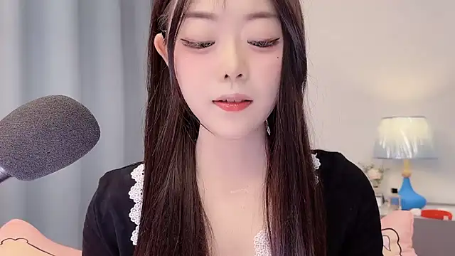 smalldaisy online show from 04/04/26, 02:29