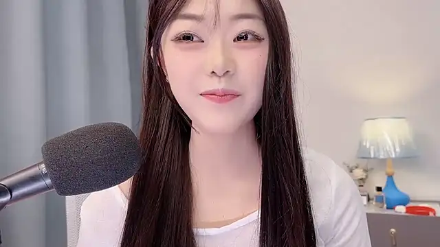 smalldaisy online show from 04/08/26, 02:24