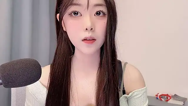 smalldaisy online show from 03/29/26, 02:46