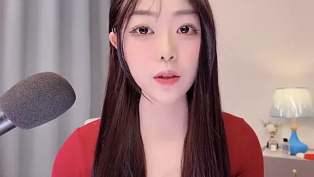 smalldaisy online show from 04/05/26, 02:29