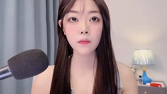 smalldaisy online show from 04/06/26, 03:24