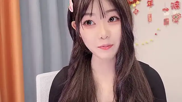 Snapshot of smalldaisy chatting on 02/15/26, 02:12 smalldaisy online show from 02/15/26, 02:12