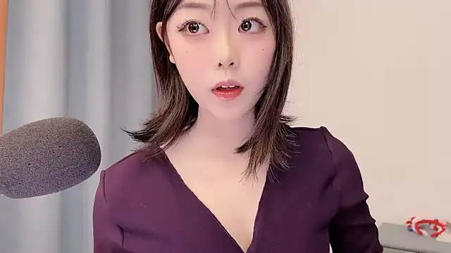 smalldaisy online show from 03/28/26, 02:34