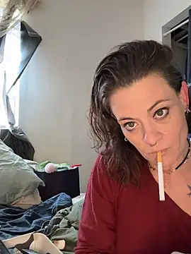 Snapshot of GoddessRae19 chatting on 03/18/26, 02:19 GoddessRae19 online show from 03/18/26, 02:19