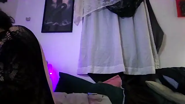 Snapshot of GoddessRae19 chatting on 02/06/26, 12:17 GoddessRae19 online show from 02/06/26, 12:17