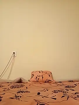 nicolequin27 online show from 02/11/26, 03:45