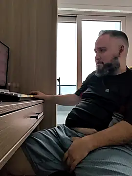 Snapshot of Hairy_bear86 chatting on 02/23/26, 07:14 Hairy bear86 online show from 02/23/26, 07:14