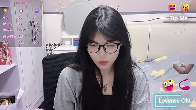 zhnmjx2025 online show from 04/18/26, 12:18