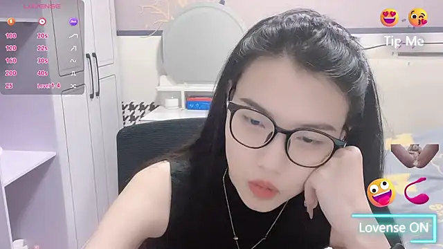 zhnmjx2025 online show from 04/15/26, 12:10