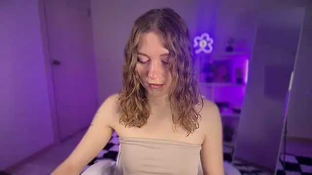 KellySunn online show from 04/15/26, 08:09