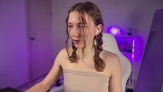 KellySunn online show from 03/23/26, 08:14