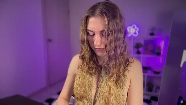 KellySunn online show from 04/17/26, 08:06