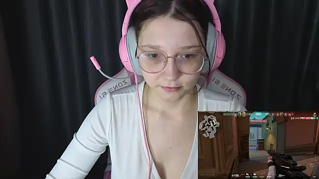 Pink-Aura- online show from 01/11/26, 06:15