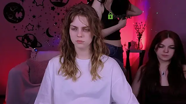 naya may online show from 04/15/26, 07:51