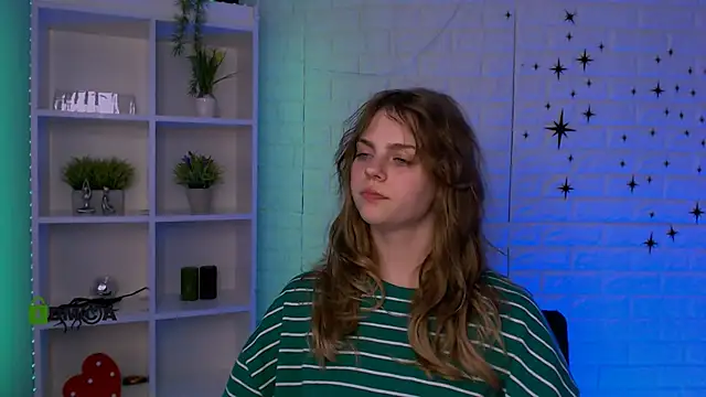 naya may online show from 05/21/26, 07:22