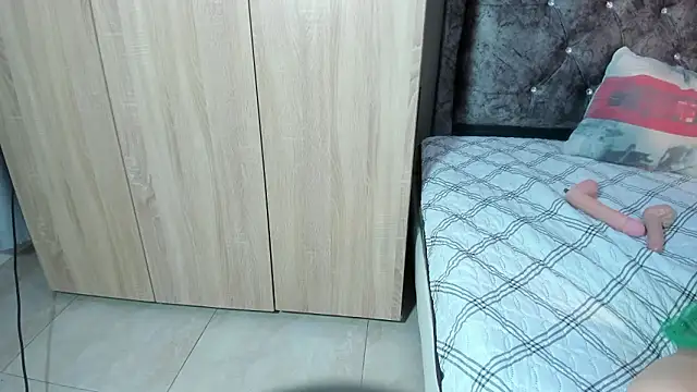 cloe brown1 online show from 02/23/26, 07:03