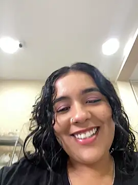 Snapshot of ateneacute chatting on 04/07/26, 01:57 ateneacute online show from 04/07/26, 01:57