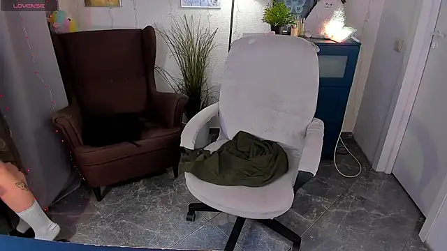 SarahShelby online show from 01/06/26, 05:55