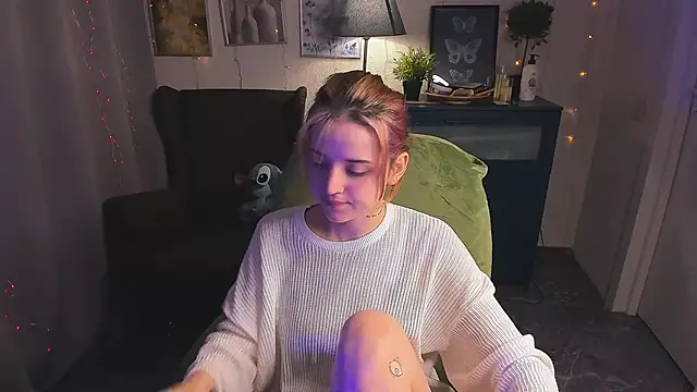 Snapshot of SarahShelby chatting on 06/03/26, 08:46 SarahShelby online show from 06/03/26, 08:46