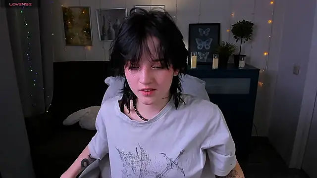SarahShelby online show from 03/11/26, 03:28