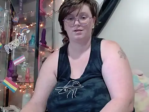 Snapshot of Pupghostt chatting on 07/21/26, 04:08 Pupghostt online show from 07/21/26, 04:08