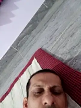 Snapshot of juicy--cock chatting on 05/31/26, 03:51 juicy--cock online show from 05/31/26, 03:51