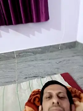 Snapshot of juicy--cock chatting on 03/22/26, 03:35 juicy--cock online show from 03/22/26, 03:35