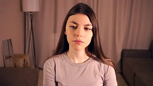 Snapshot of NeidaGowing chatting on 01/08/26, 07:03 NeidaGowing online show from 01/08/26, 07:03