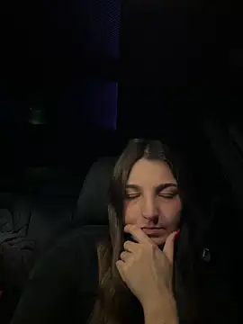 Just-Dori online show from 12/20/25, 10:45