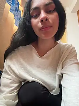 ManuelaEvans  online show from 03/24/26, 07:47