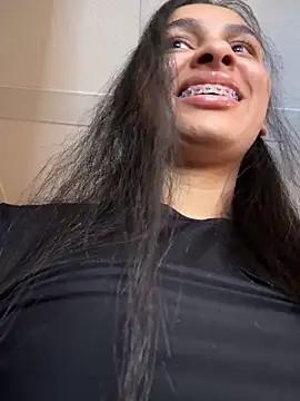 ManuelaEvans  online show from 04/09/26, 09:54