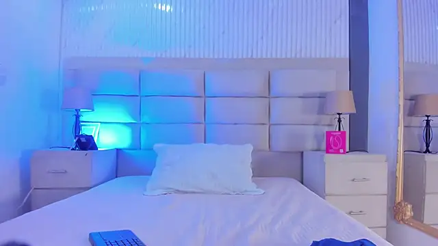 ManuelaEvans  online show from 02/19/26, 09:01