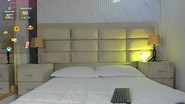 ManuelaEvans  online show from 02/23/26, 09:37