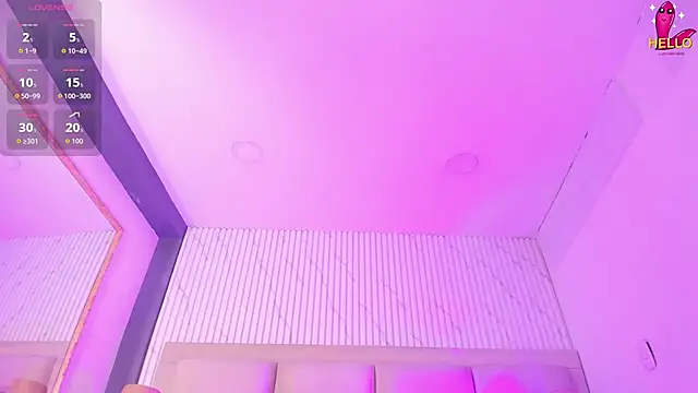 ManuelaEvans  online show from 04/05/26, 09:21