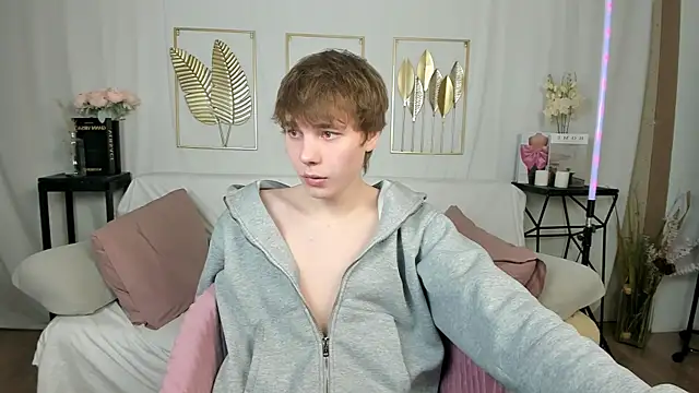 andyyzzz online show from 04/18/26, 08:31