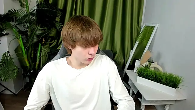 andyyzzz online show from 07/05/26, 06:59