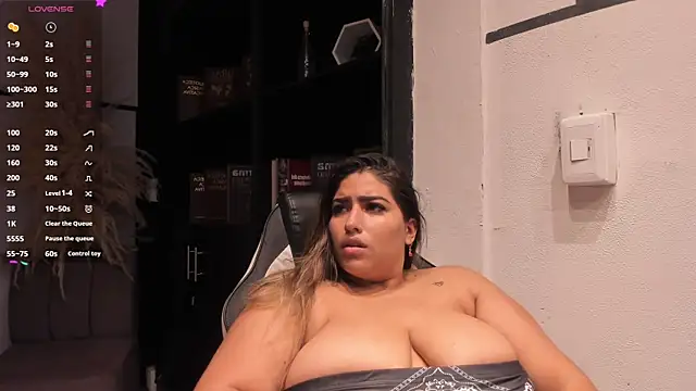 AmbarBrownn  online show from 03/23/26, 09:03