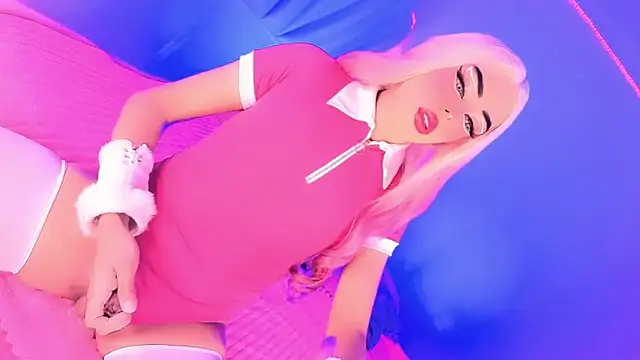 Blonde fuck online show from 04/15/26, 03:56