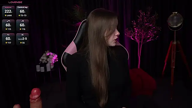 Velouraa online show from 03/20/26, 10:44