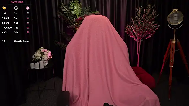 Velouraa online show from 03/11/26, 09:58