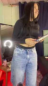 Emilyy05  online show from 04/11/26, 01:35