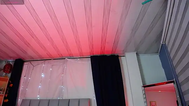 Snapshot of Emilyy05_ chatting on 01/10/26, 03:13 Emilyy05 online show from 01/10/26, 03:13