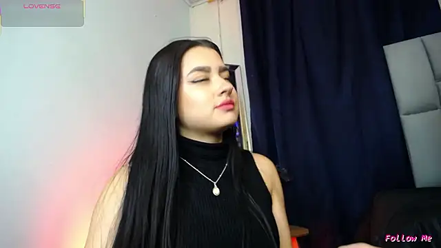 Snapshot of Emilyy05_ chatting on 03/03/26, 03:13 Emilyy05 online show from 03/03/26, 03:13