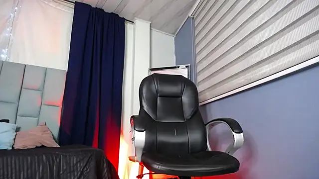 Snapshot of Emilyy05_ chatting on 01/18/26, 03:10 Emilyy05 online show from 01/18/26, 03:10